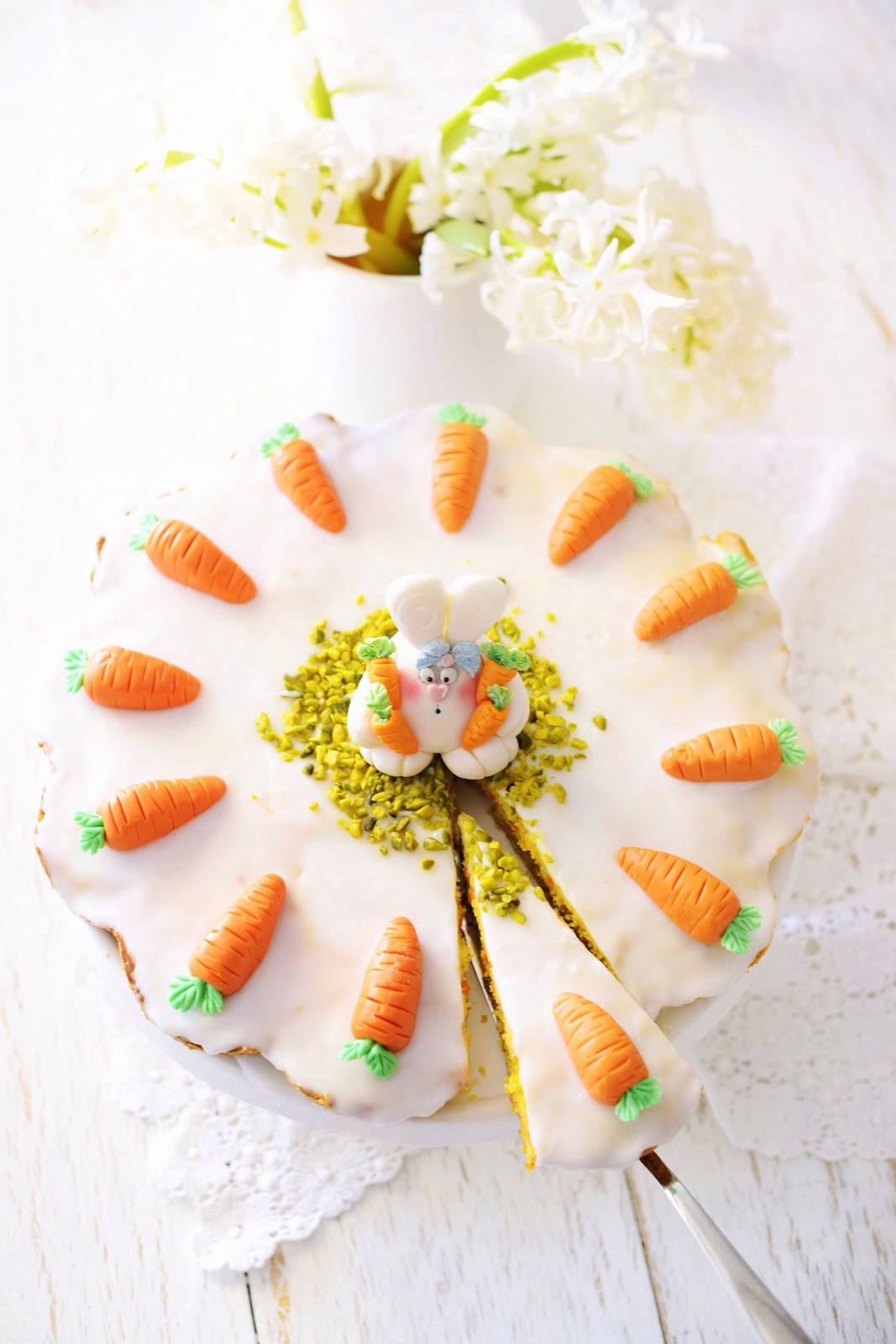 Kessy&amp;#39;s Pink Sugar: Lotti Karotti´s Möhrchenkuchen - Frohe Ostern