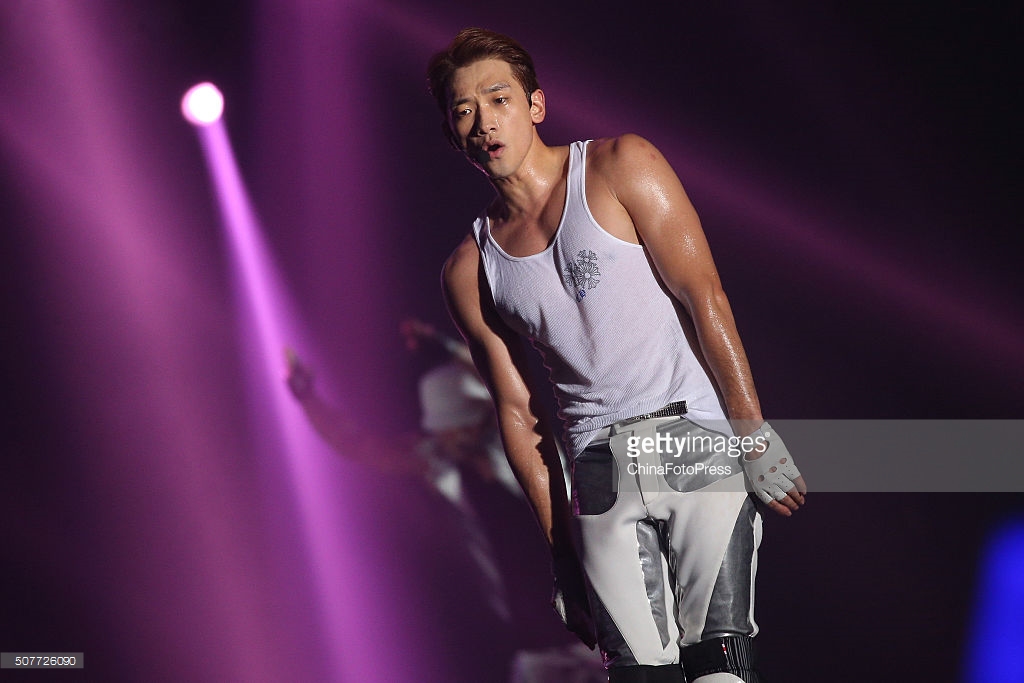http://2.bp.blogspot.com/-jpIfxMda5gI/Vq8JwRASmmI/AAAAAAABTRI/ZMxKhqz3R3s/s1600/south-korean-singer-rain-performs-onstage-during-his-concert-the-picture-id507726090.jpg