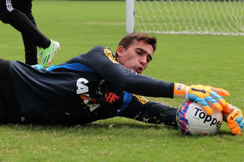 A César o que é de César Flamengo Resenha