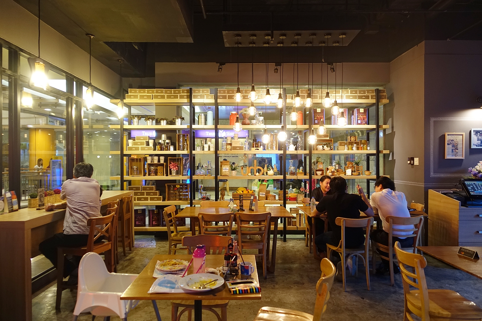 【曼谷】Chu Chocolate Bar & Cafe (Asoke) 以早午餐和巧克力饮食著名 最后还告诉你怎么省钱！😎