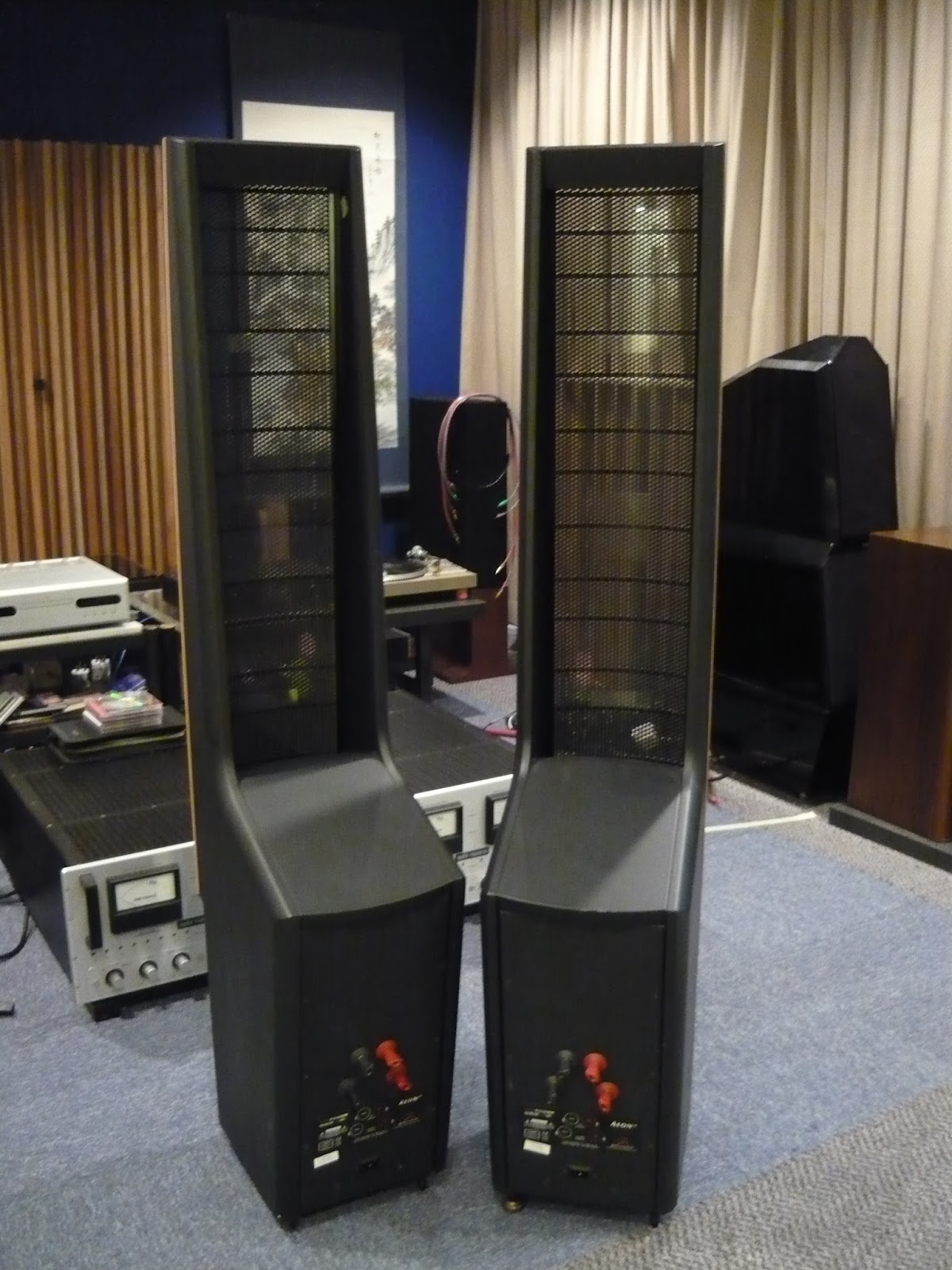 Symphony Audio 88 MARTIN LOGAN ELECTROSTATIC SPEAKER