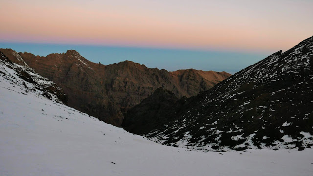 najwyższy szczyt Maroka, Jebel Toubkal, trekking na jebel toubkal, trekking maroko, trekking atlas wysoki