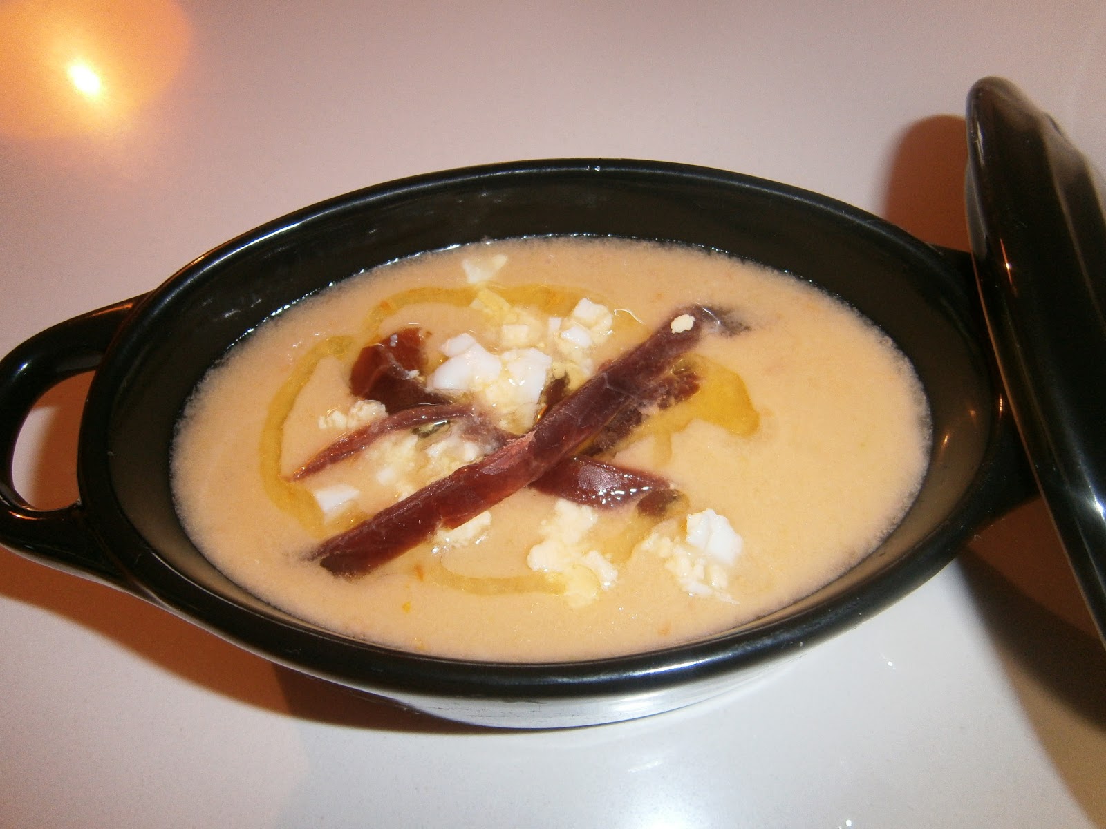 Gazpacho de Melón con jamón.