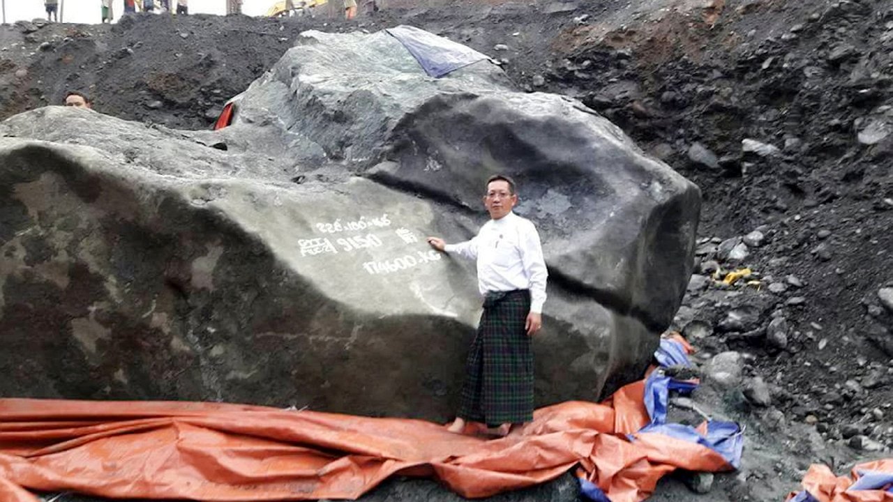 Giant Jade Stone Worth 170 Million Unearthed in Burma