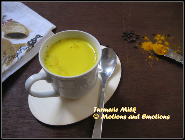 Haldi Dudh / Turmeric Milk / Turmeric Latte / Golden Milk