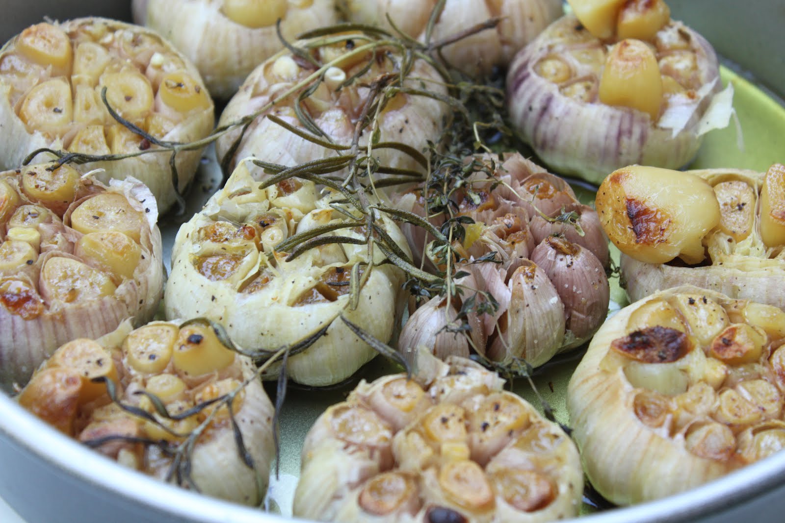 Pots and Frills Roasted Garlic SpreadAnother Flavor from Italy