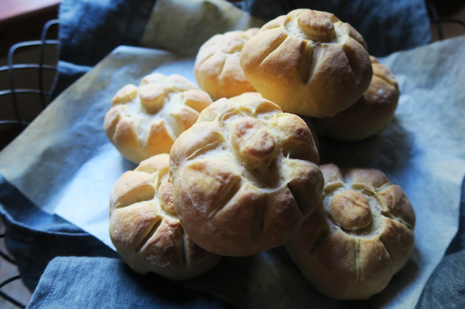 Cucina Conversations Rosette di Pane (Rosette Bread Rolls)