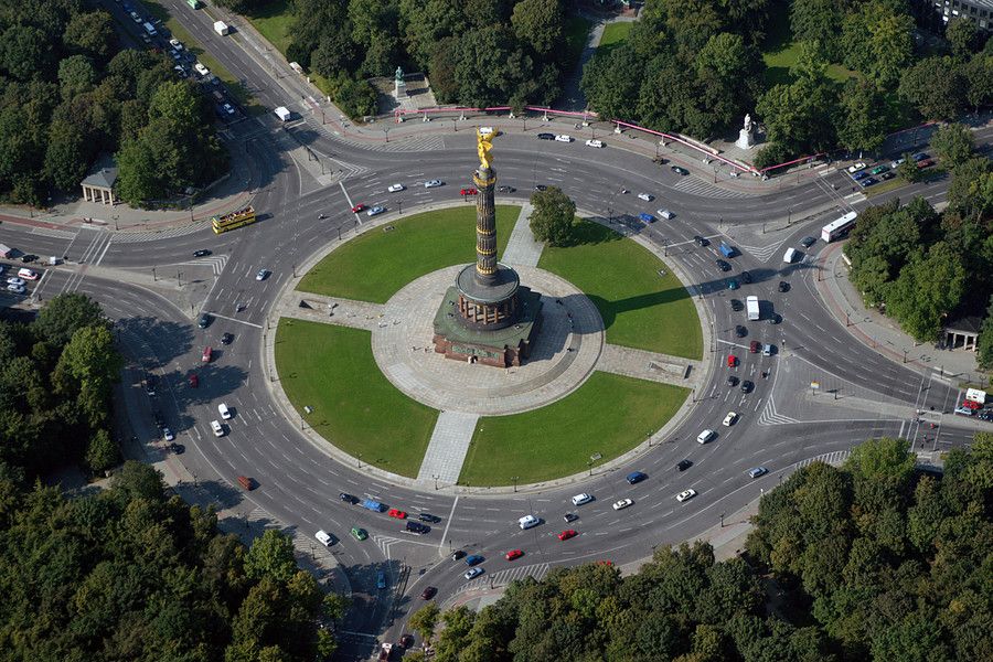 28. Berlin Siegessäule Aerial View by Thomas van de Wall