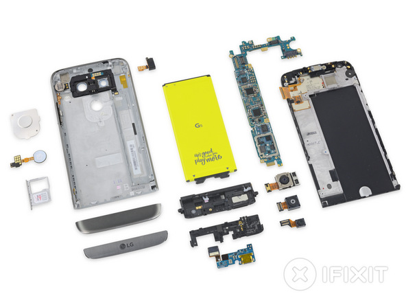 Inilah jeroan LG G5, ternyata cukup mudah untuk diperbaiki sendiri Inilah jeroan LG G5, ternyata cukup mudah untuk diperbaiki sendiri