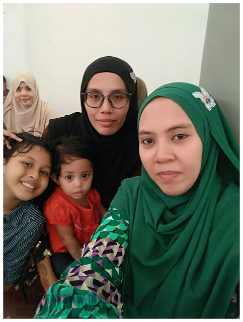 Hujung minggu yang sibuk, attend dua majlis yang sangat meriah. Majlis penikahan adik sepupu. Hujung minggu yang sibuk, attend dua majlis yang sangat meriah. Majlis penikahan adik sepupu.