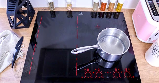 Une plaque à induction intelligente pour une cuisson à température précise 