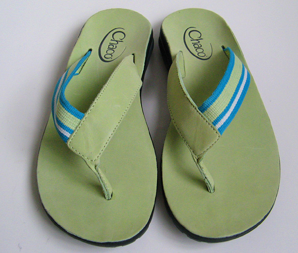 CHACO GREEN LEATHER SPORT SANDALS WOMENS SIZE 7