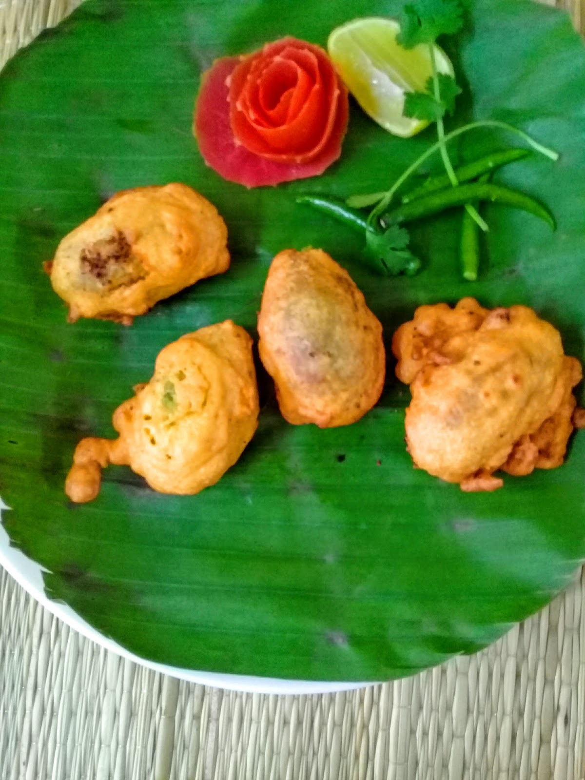 Paramita's Kitchen Koraishutir chop / Hari Matar Ke Pakode Recipe