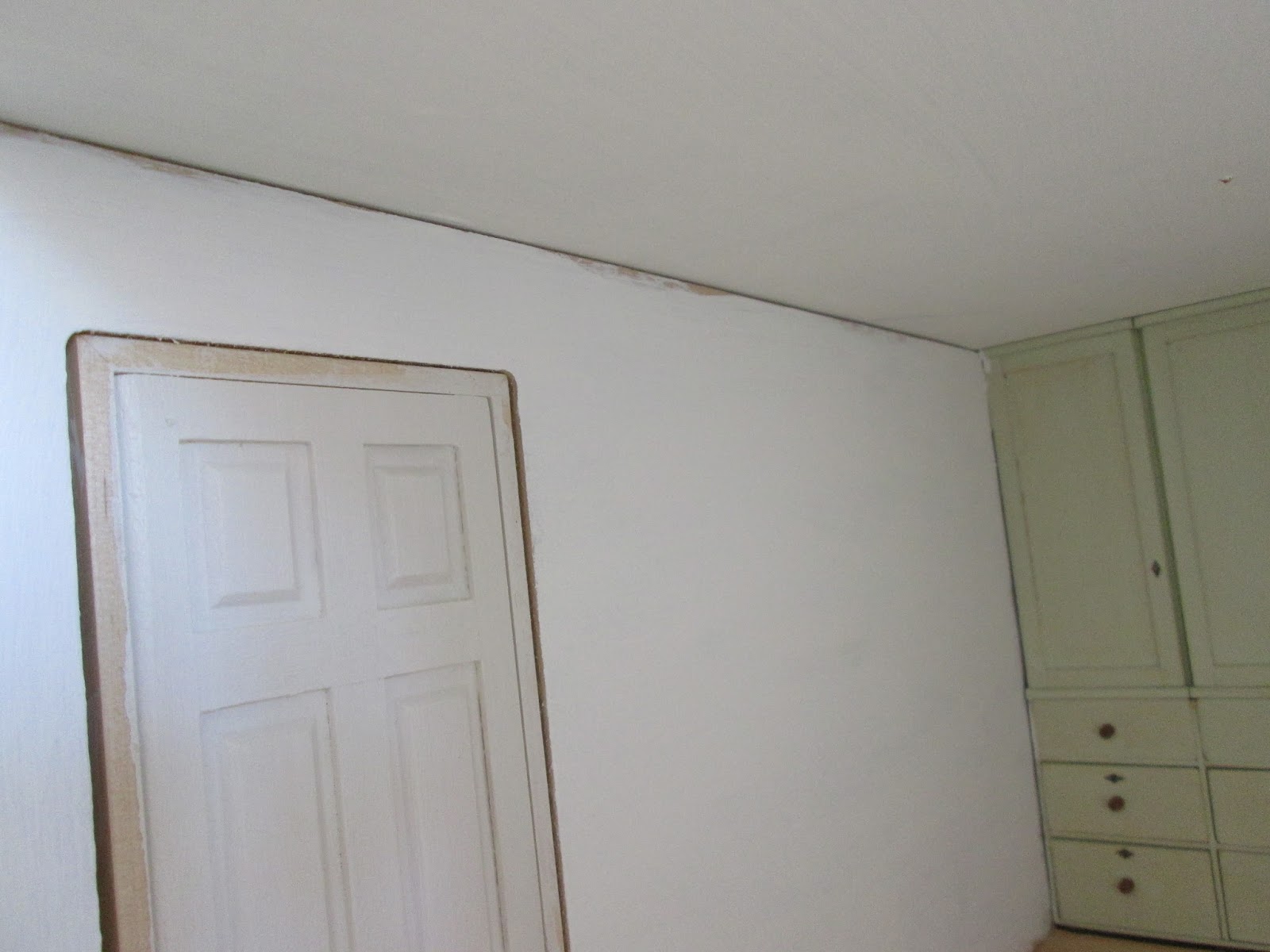 Dalton House Cutting coving right angles