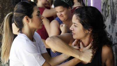 Mulheres aprendem a se defender com krav magá Mulheres aprendem a se defender com krav magá