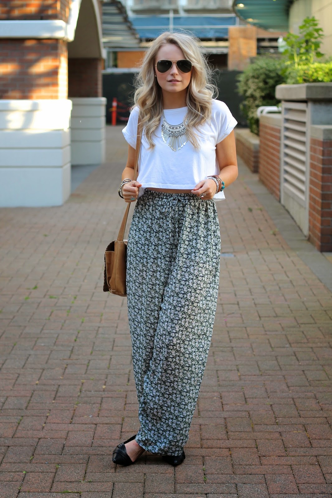 wide leg floral pants outfit