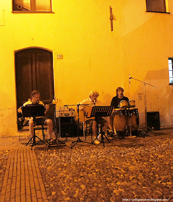 Musicisti per le strade di Albenga