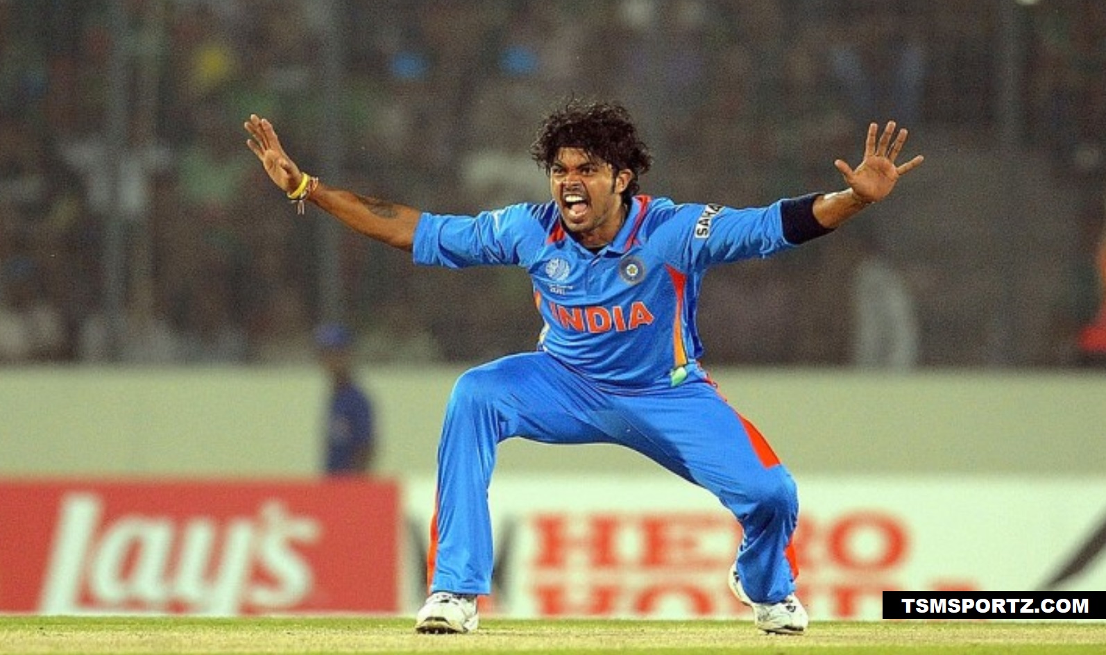 sreesanth gets life long ban in cricket team India