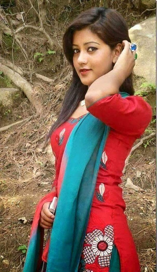 Desi Indian College Girls Whatsapp Numbers For Chatting And Flirting Girls
