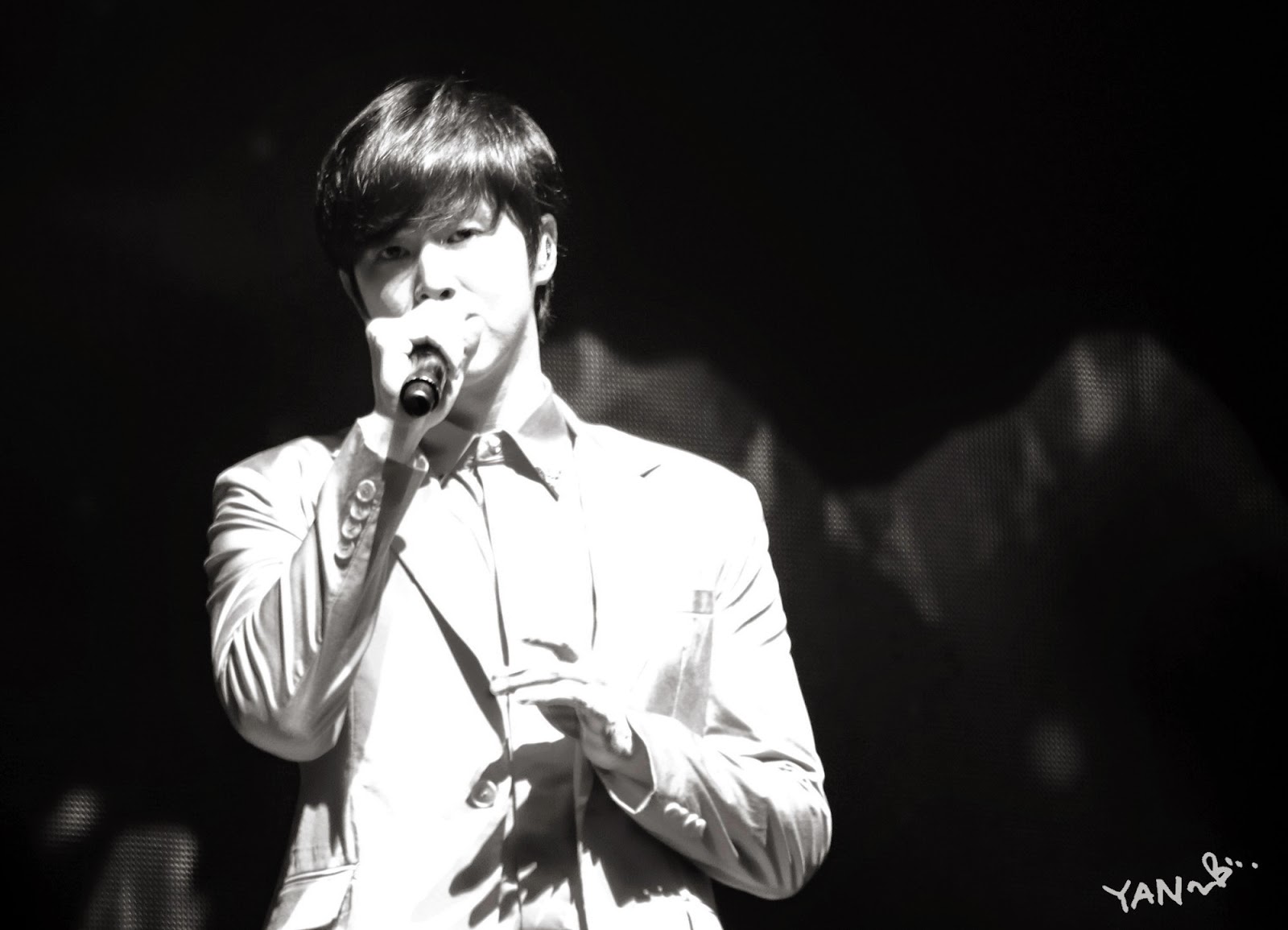UKNOW PARADISE: [HQ PIC] 150124 Yunho at TVXQ! Special Live Tour ...