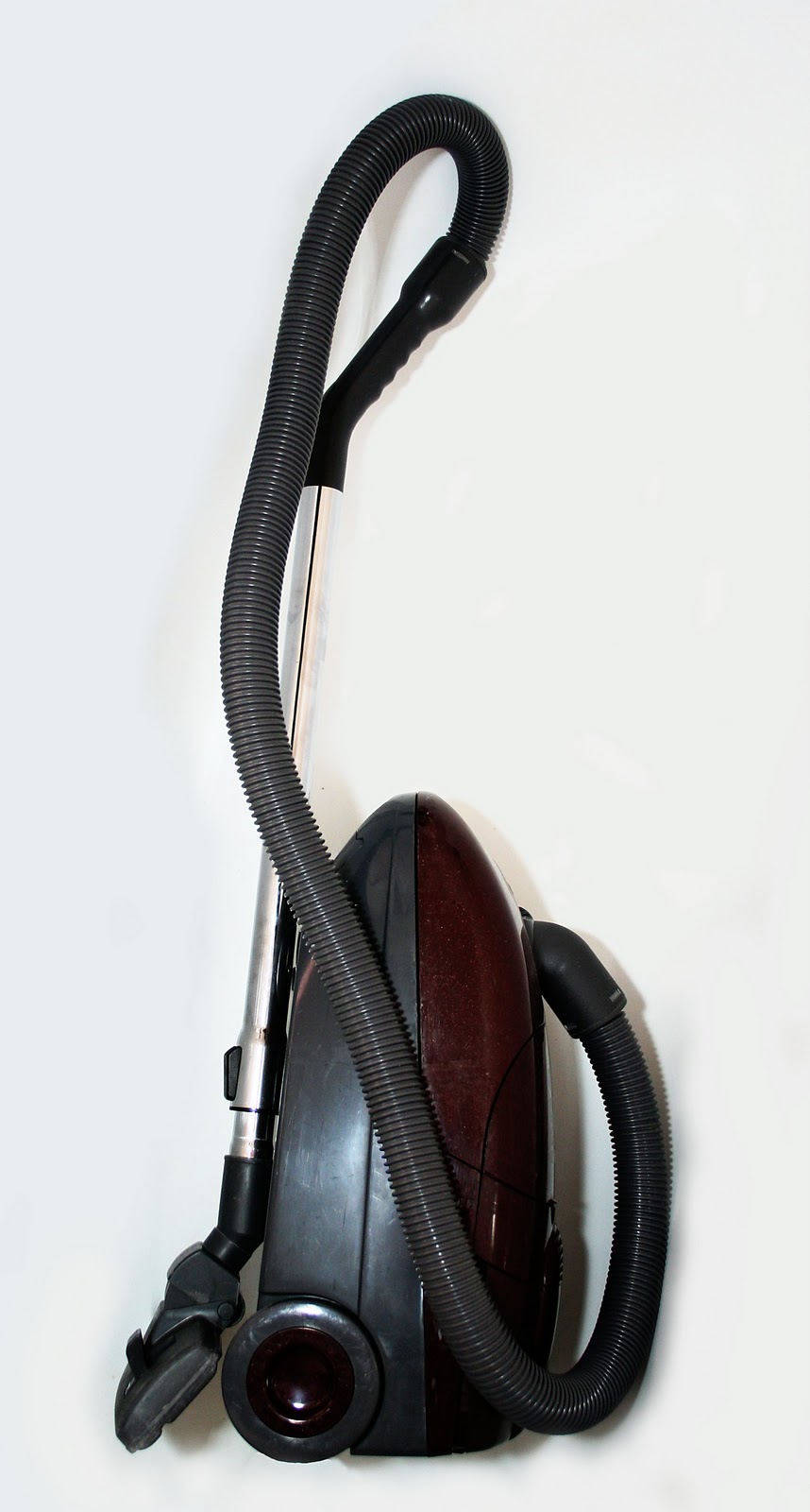 Electronics Vacuum Cleaner