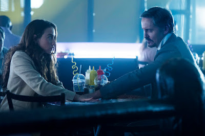 Image of Charles Mesure and Stella Maeve in The Magicians Season 2 (10)