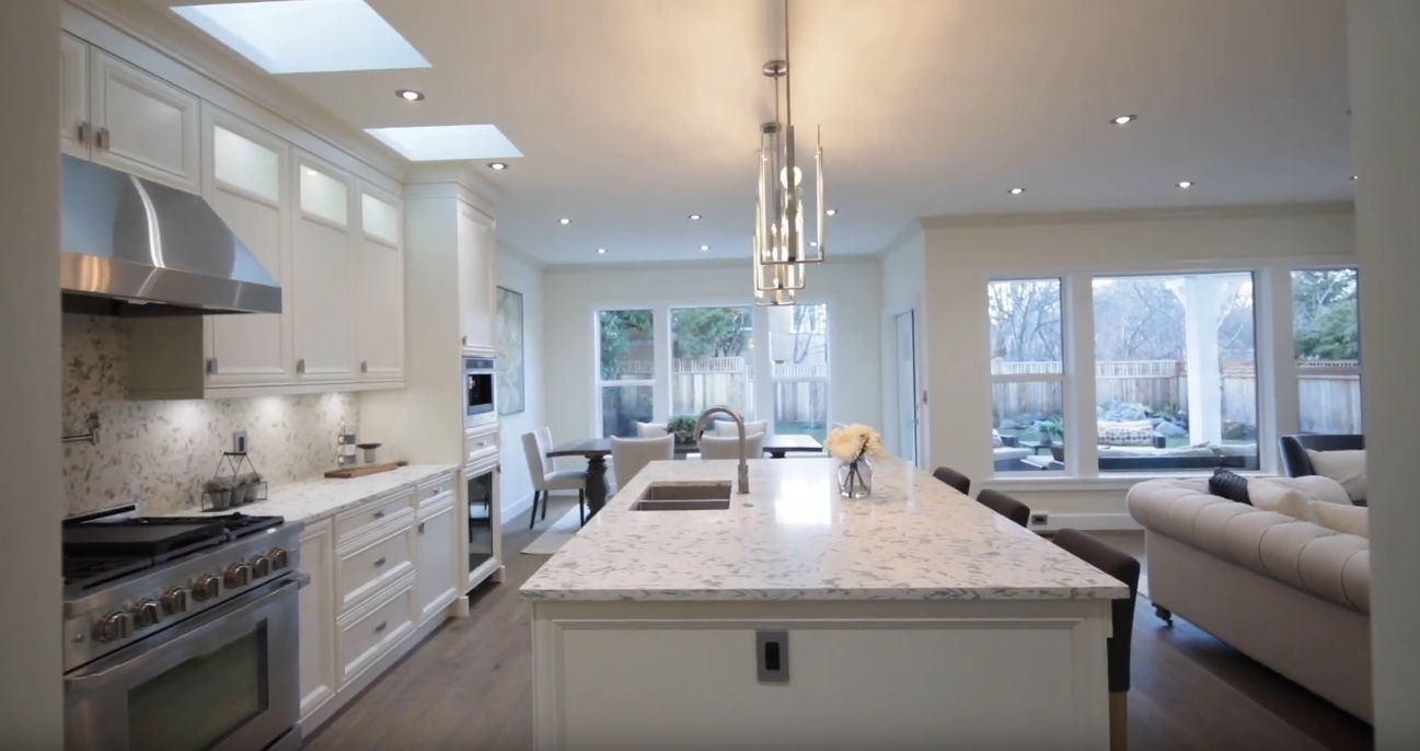 10 Photos vs. 860 Victoria Avenue | South Oak Bay - High End Home & Interior Design Video Tour 10 Photos vs. 860 Victoria Avenue | South Oak Bay - High End Home & Interior Design Video Tour