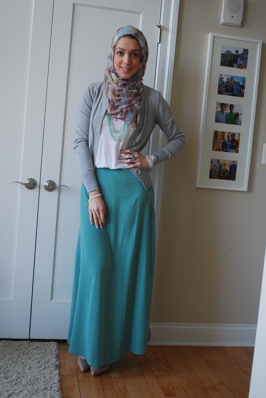 ootd hijab pastel