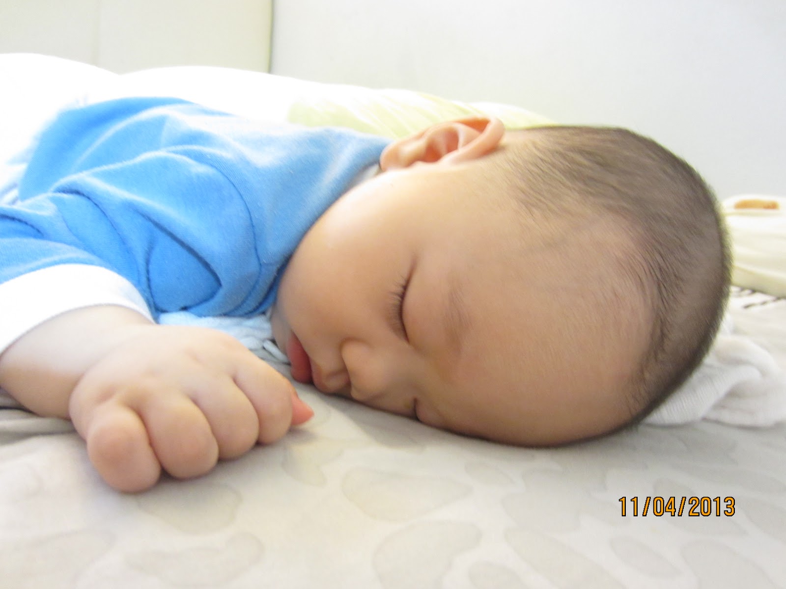 simple happiness Baby Sleep Position