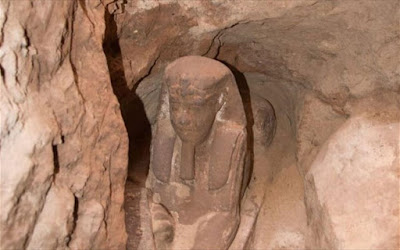 Άγαλμα Σφίγγας ανακάλυψαν αρχαιολόγοι μέσα σε ένα ναό στο Ασουάν