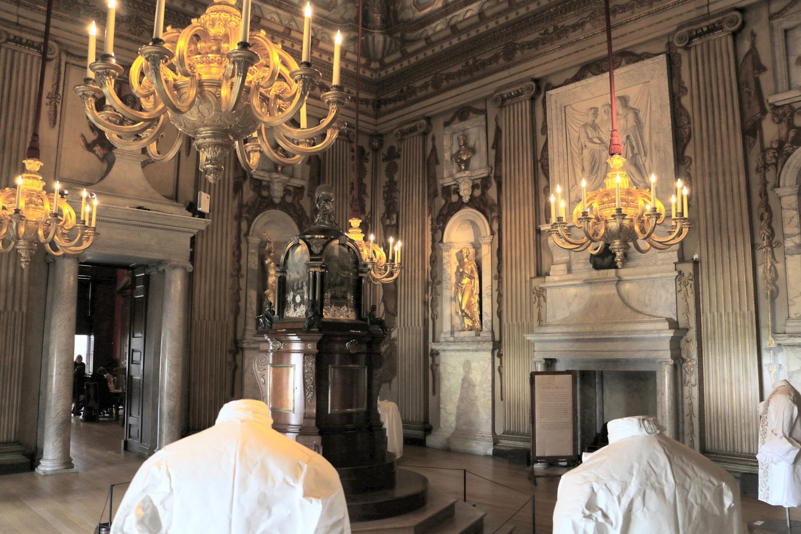 Кенсингтонский дворец в лондоне внутри Кенсингтонский дворец в лондоне внутри