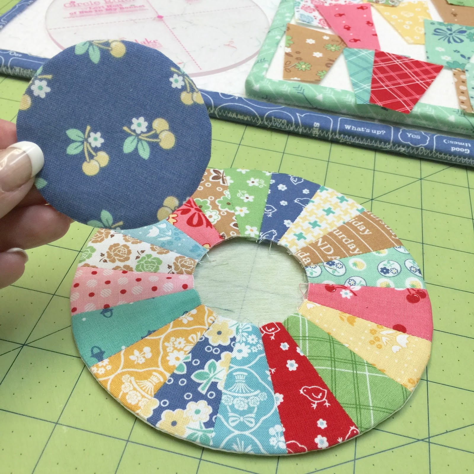 Bee In My Dresden Plate Tutorial using Sew Simple Shapes