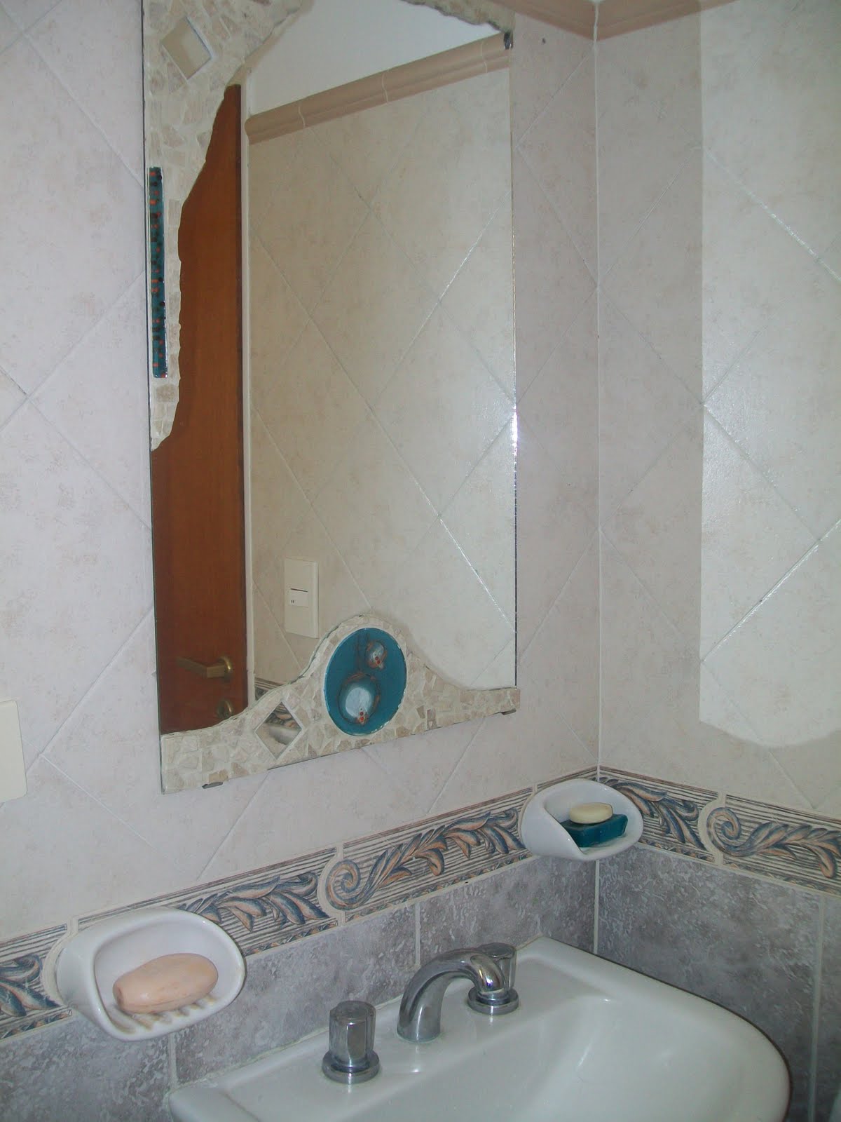 Espejos LiArO: Espejos para baños