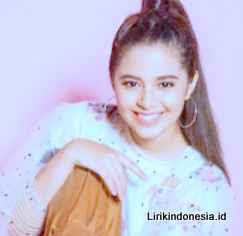 Lirik Dia Istimewa dari Fransiska Juanita