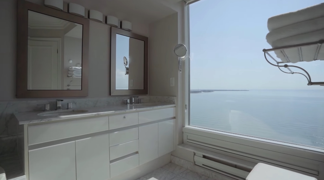 23 Photos vs. 1 Palace Pier Ct #2803, Toronto Interior Design Luxury Condo Tour