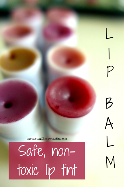 #DIY tinted lip balm in all the colors: #pink #brown #red