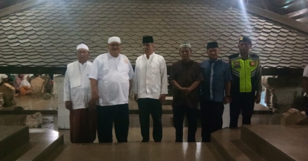 Wisata Religi Pangdam V/Brawijaya Ke Makam Sunan Bonang