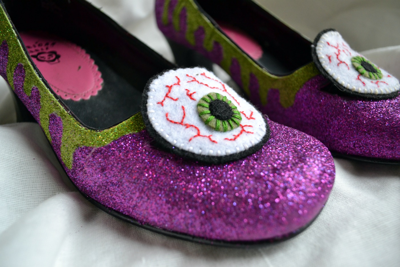glitter monster shoe makeover (link to tutorial!) CLOTHING