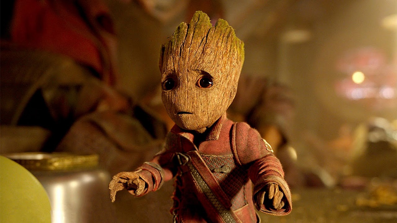 James Gunn compartilha arte esperançosa de Groot abraçando o planeta terra