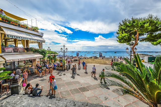 positano beach