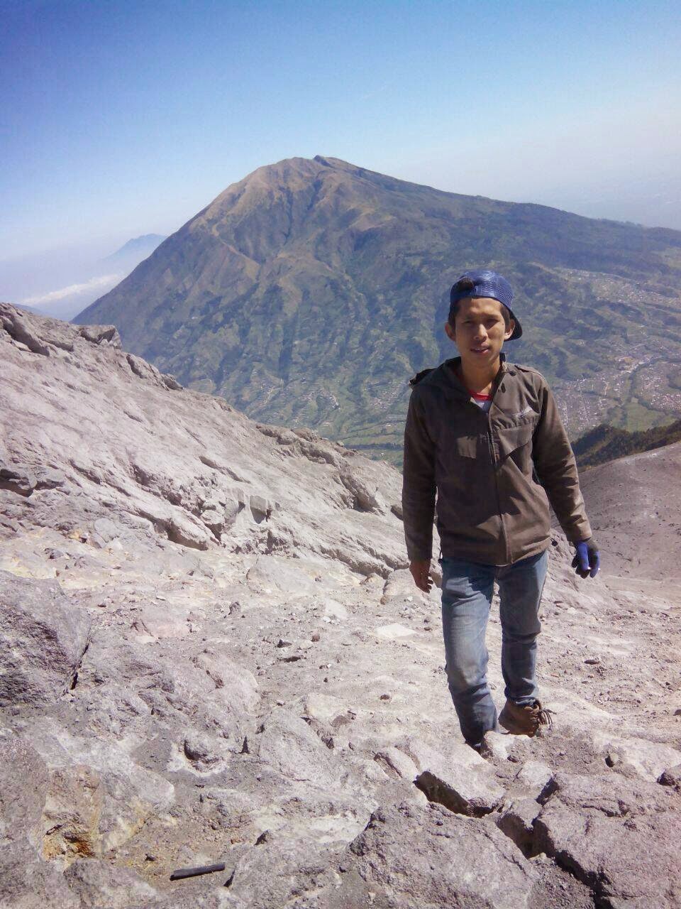 mt merapi trekking