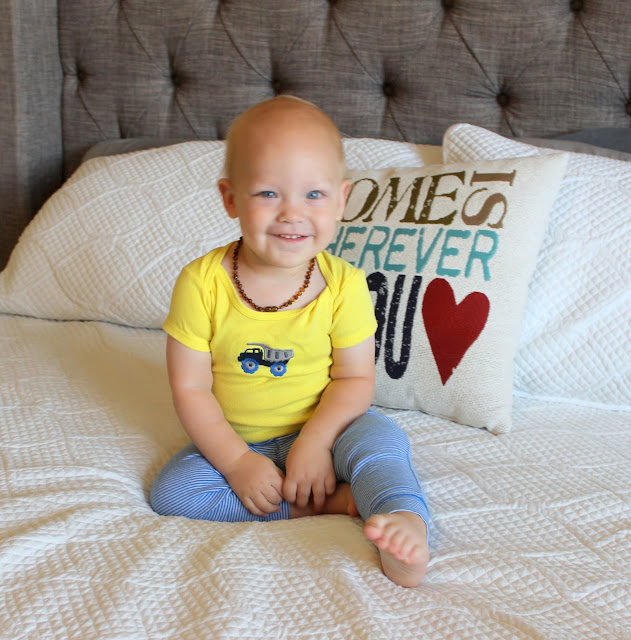 To the mom with a baby that doesn't sleep