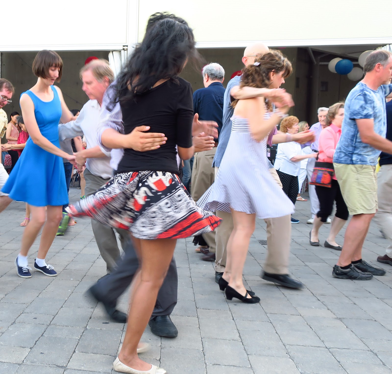 Living Rootless Learning to Dance Swing, Part 1 Remember the Curve