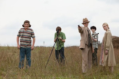 Nuevo tráiler internacional de "Los Pitufos" e imágenes de Super 8