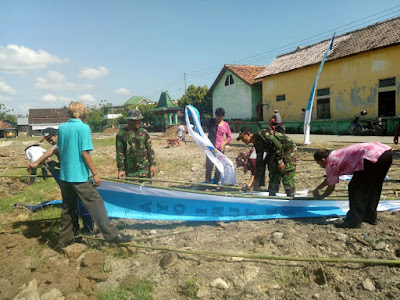 SAMBUT SENAM BERSAMA BUPATI SRAGEN, KORAMIL 17/SUMBERLAWANG AJAK WARGA KERJA BHAKTI