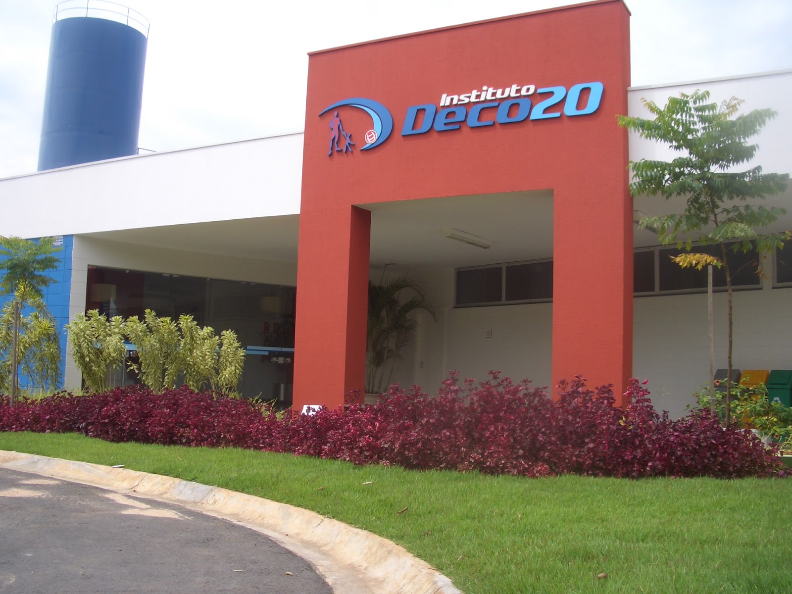 mauricio cabral e thelma tonoli arquitetura: instituto deco 20 em ...