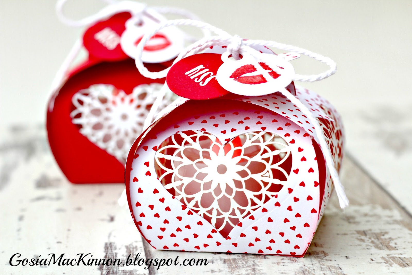 VALENTINES TEA LIGHT HOLDER USING CURVY KEEPSAKE BOX THINLITS, SWEET