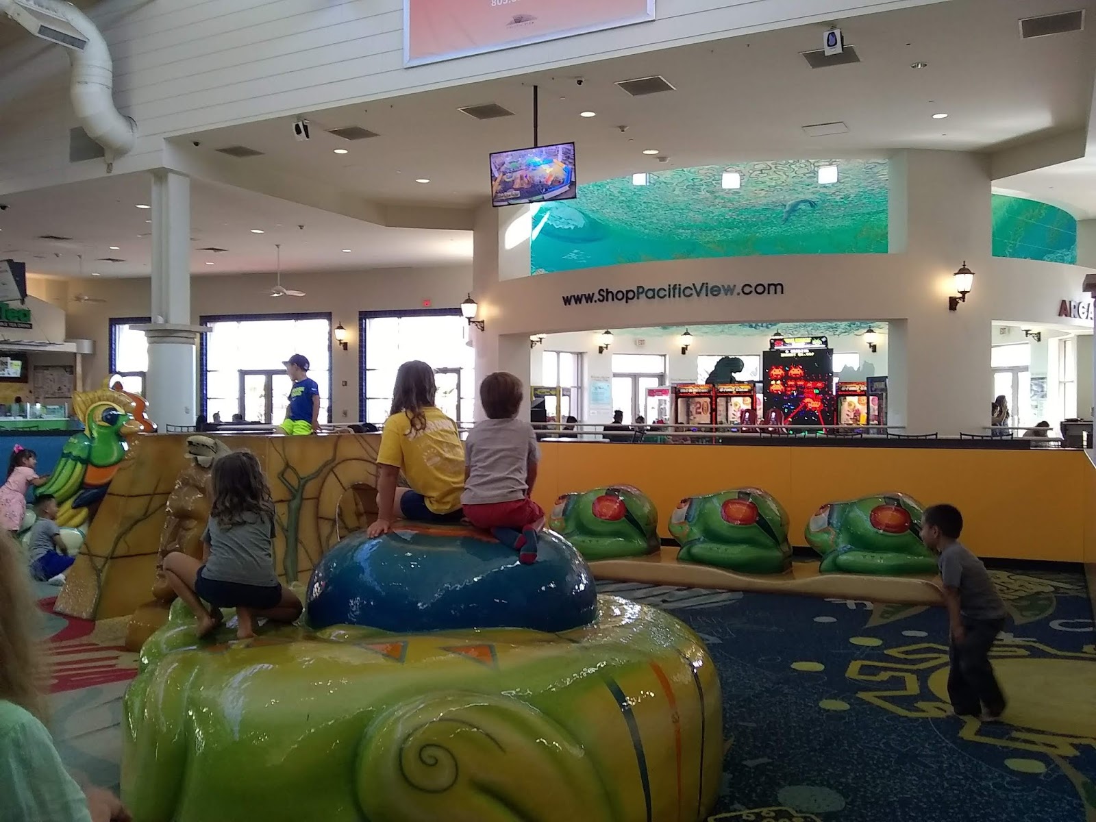 Little Patch of Earth Pacific View Mall