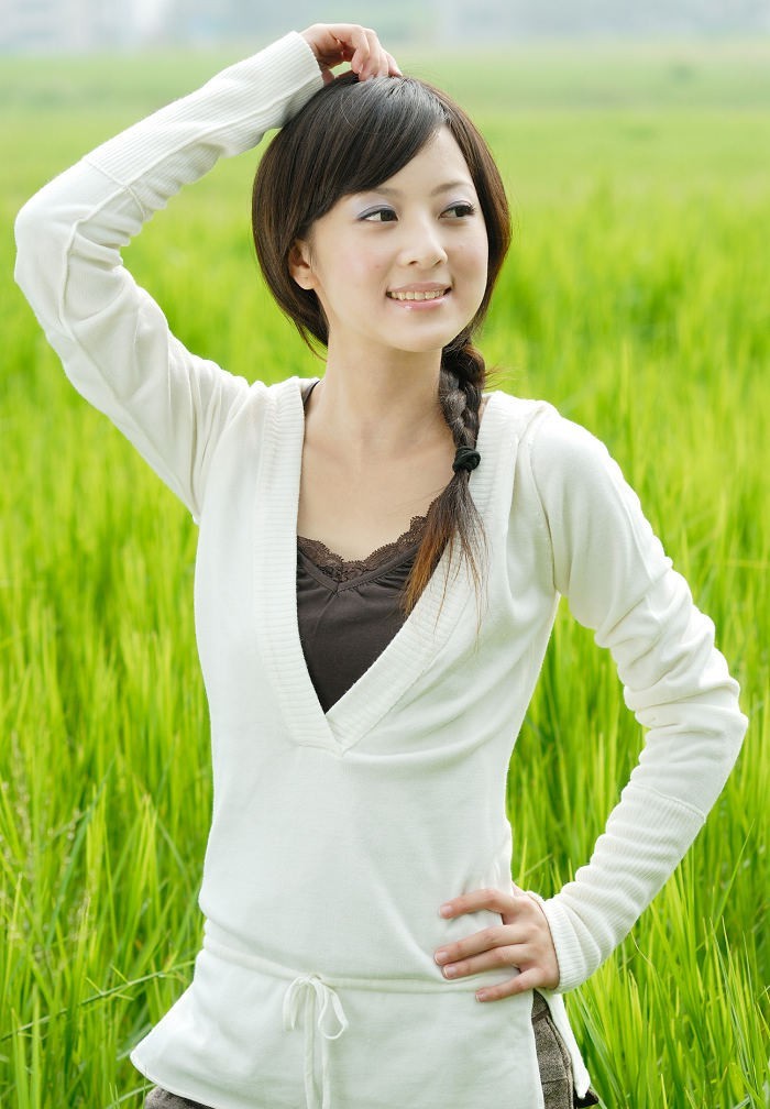 Cina cantik. Manis. Cewek. Cewek profit. Cinan