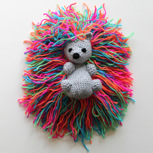 Hedgehog punk with the rainbow spines - Free pattern